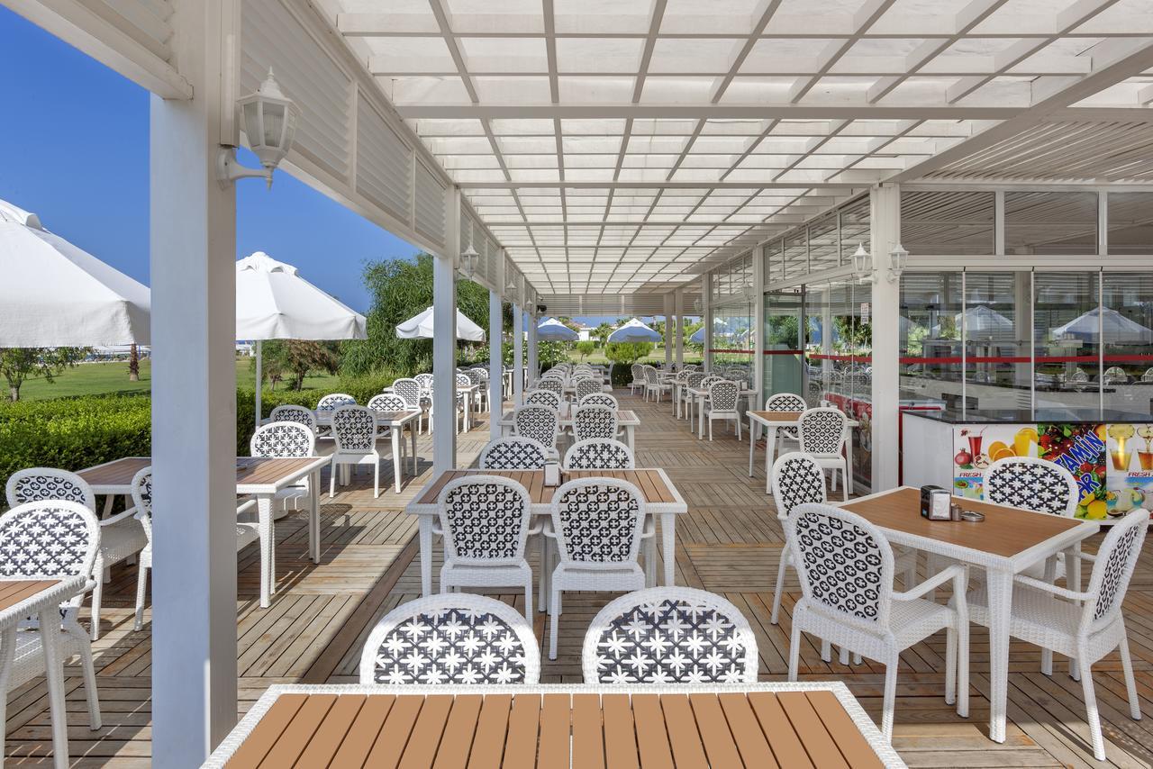 Glamour Resort & Spa Side Exterior photo